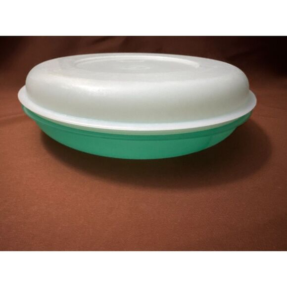 Vintage Tupperware Jadeite Divided Veggie & Dip Serving Tray w/ Lid - Picture 1 of 5